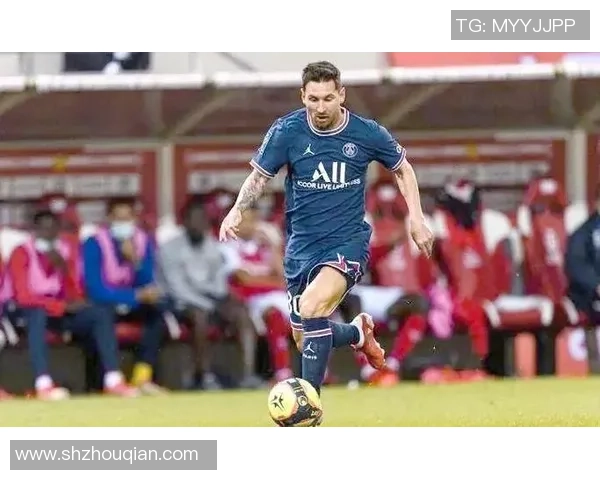 足球明星穿球鞋的独特风格与技巧解析