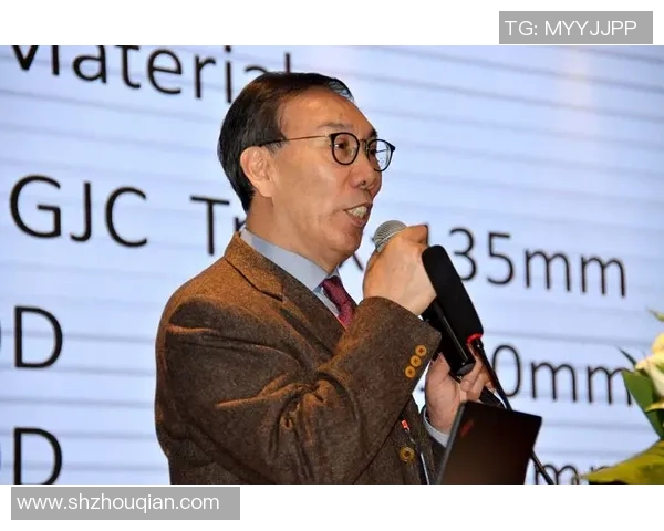 重庆足球队比赛经验深度对比与分析探讨